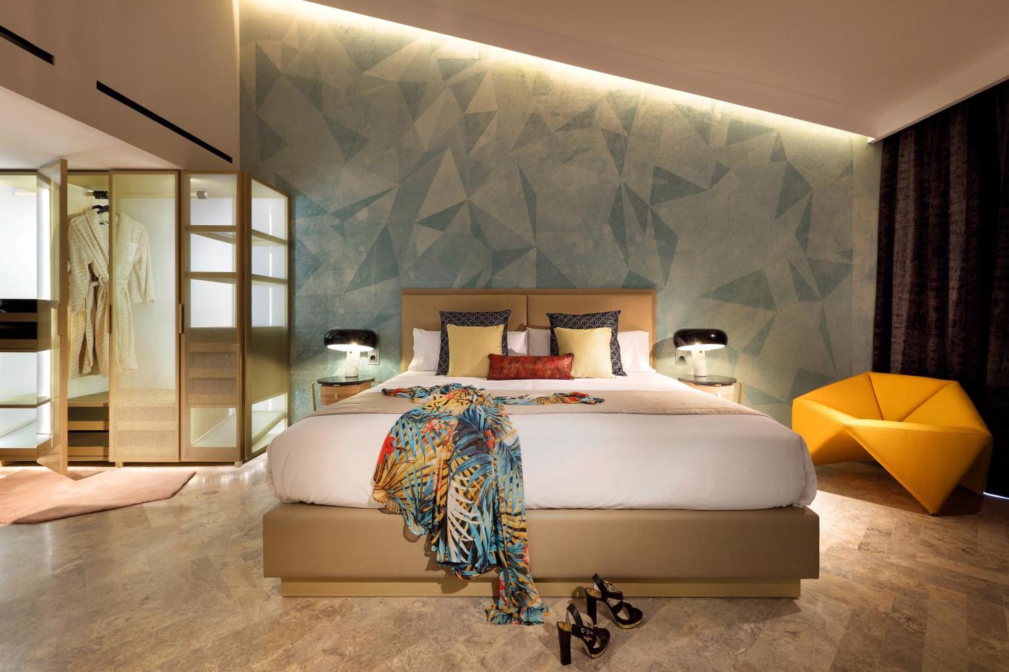 Suite Size Does Matter - Ingresso Ushuaia Club Incluso